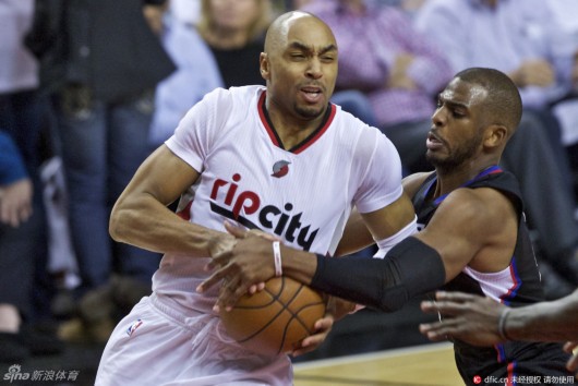 转会市场的 转会市场的